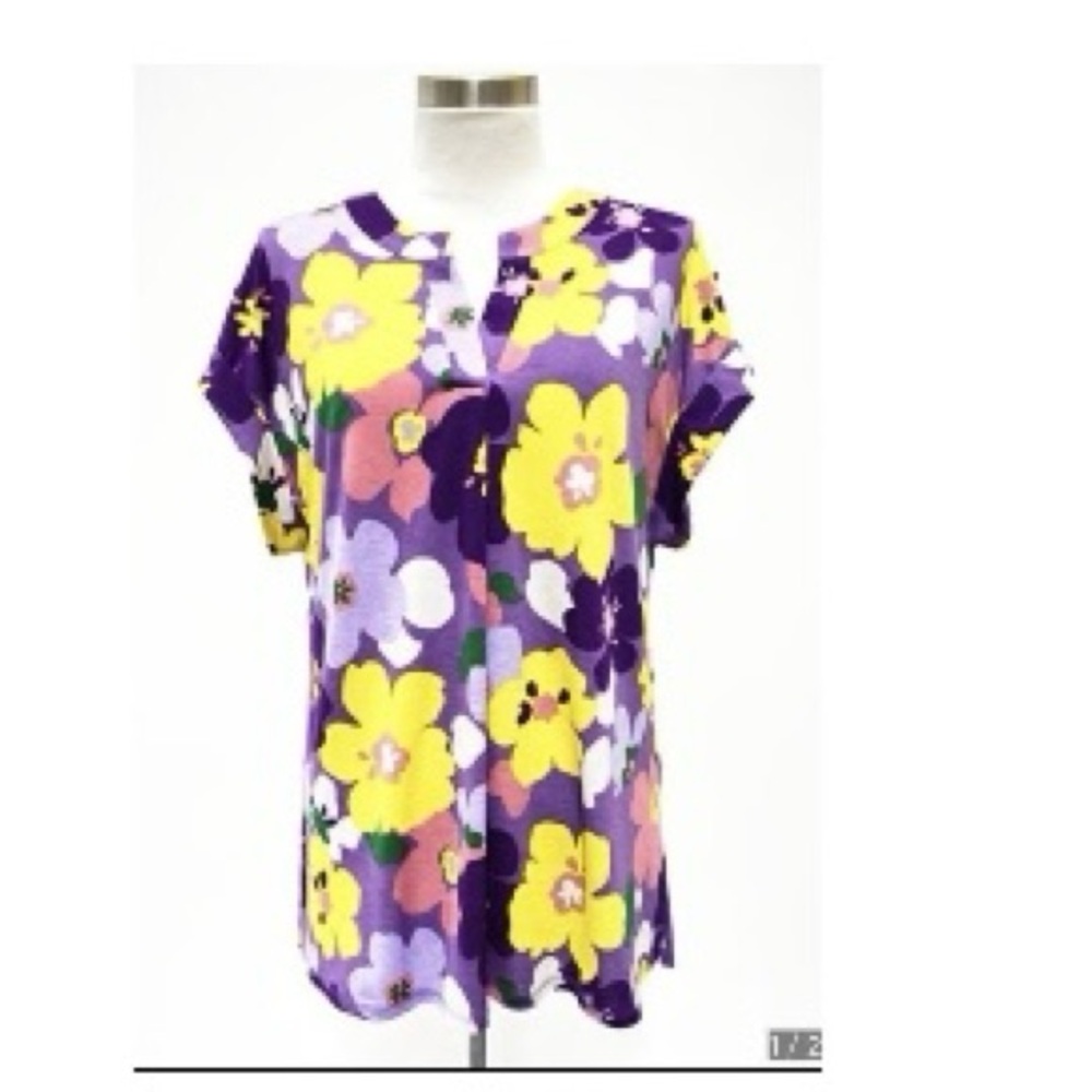 Dear Scarlett Sweet Spring Lizzy top. Bright floral design.  Wrinkle free.